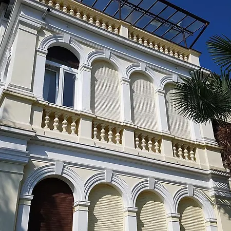 Apartman Maruna *